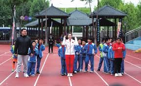 ＂敢问路在何方？辽宁男篮毫无章法，毫无战术，乱七八糟，一点希望看不到~